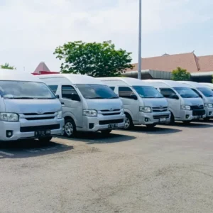 RENTAL MOBIL HIACE GRESIK